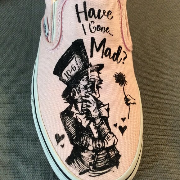 RARE NWOT Van's Alice In Wonderland slip on - Picture 2 of 9